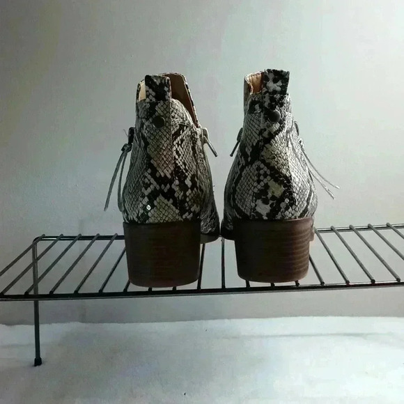 MIA AUDIN Snakeskin printed ankle 👢 - Picture 3 of 9